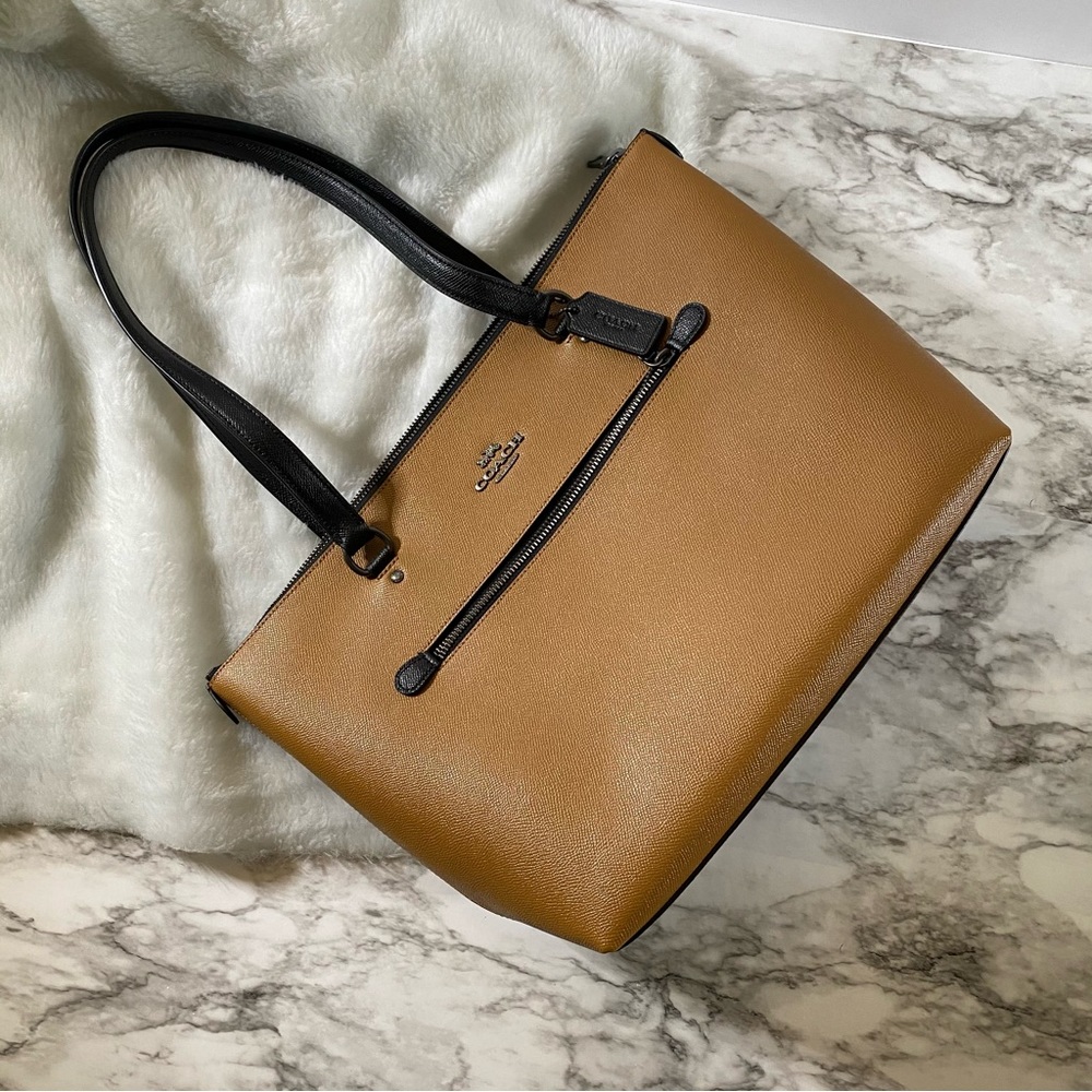 Coach Tote NWOT
